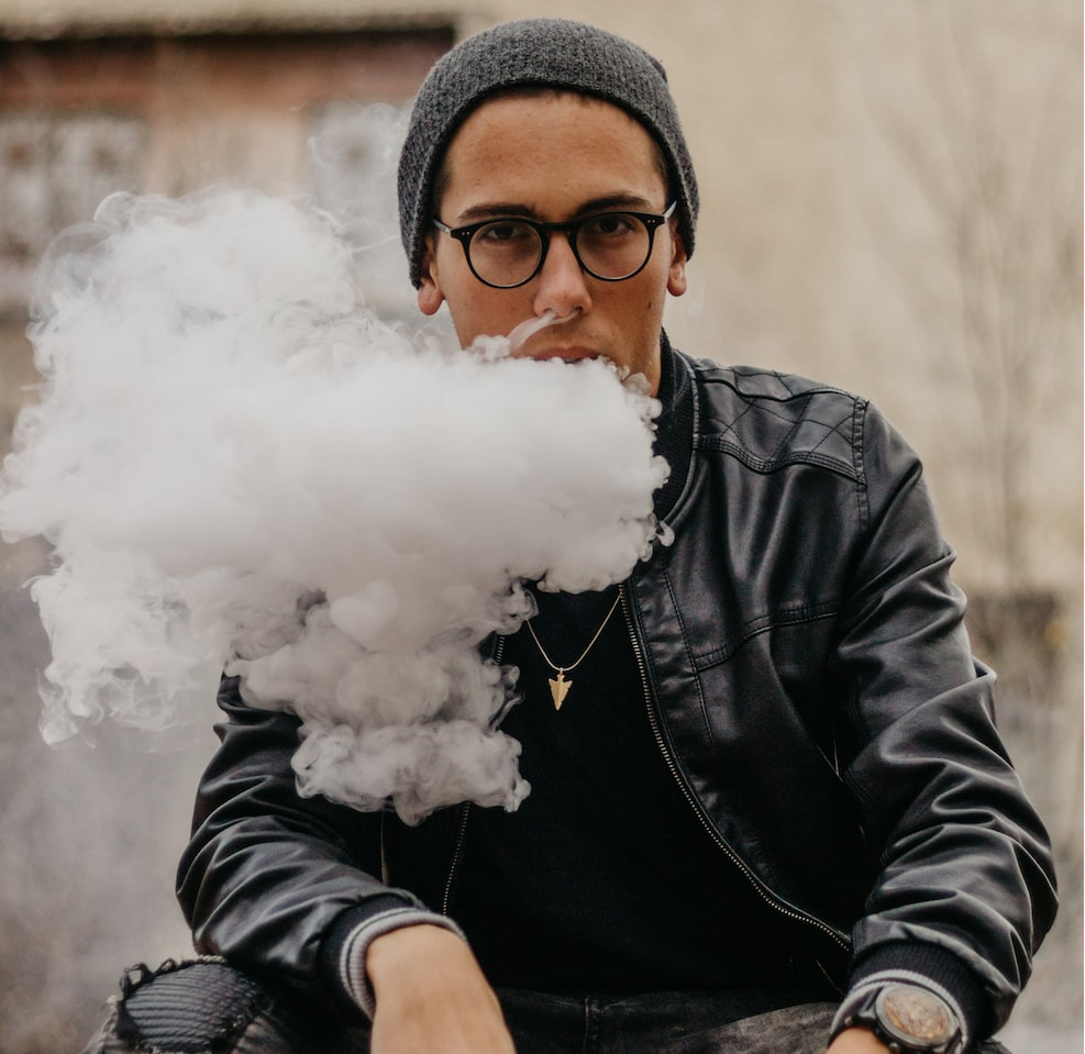 Want to Wholesale the Best Disposable Vapes? This Guide Tells You All!